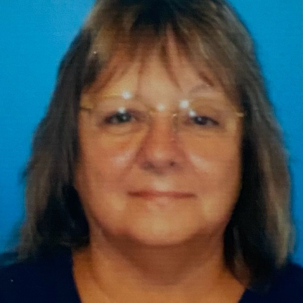 Brenda Holt