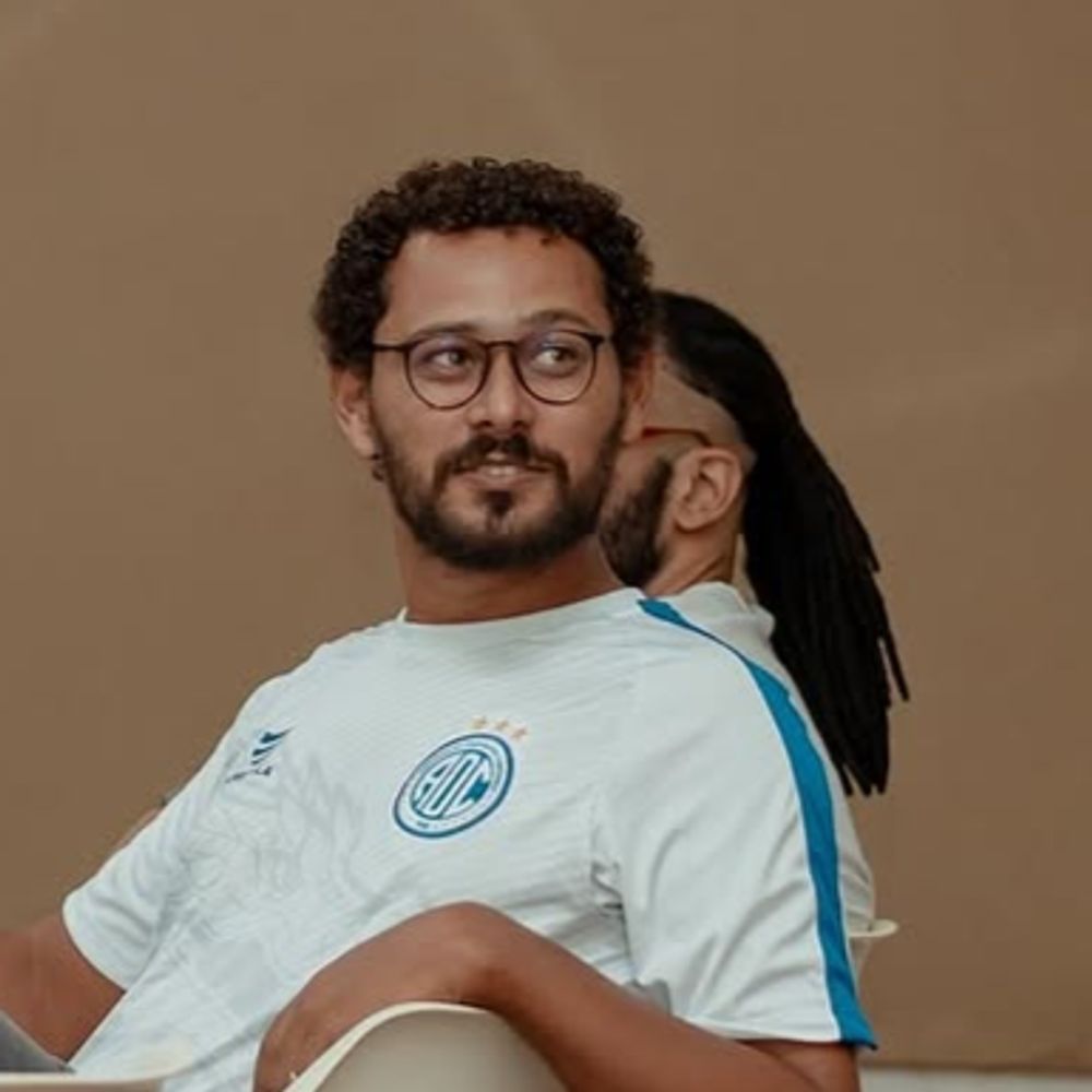 Hector em quadro e em frame