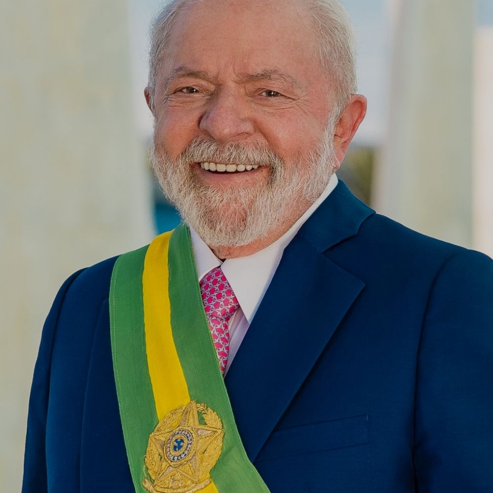 Sempre a esquerda 🚩