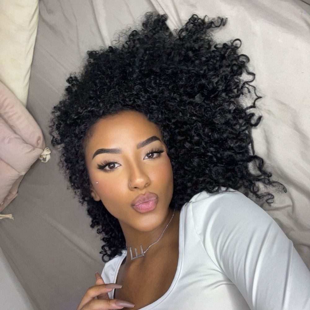 𝚎𝚜𝚝𝚎𝚕𝚊 💋