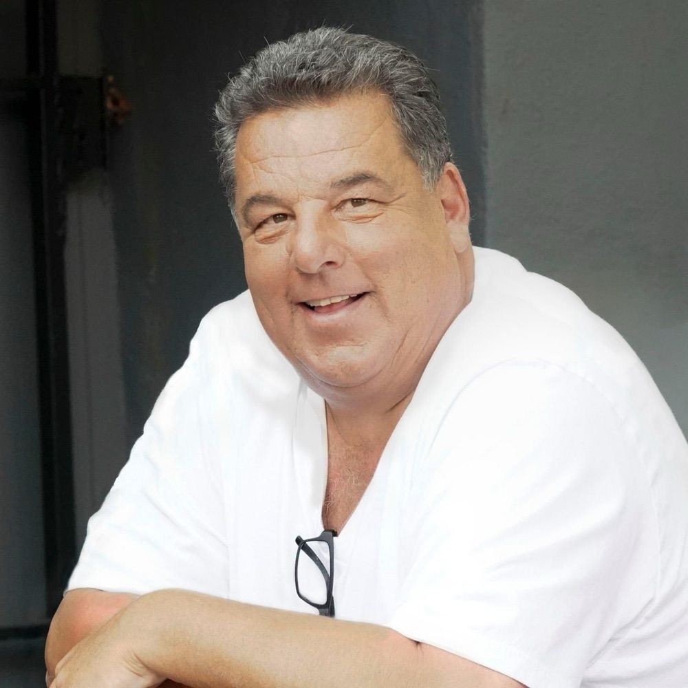 Steve Schirripa