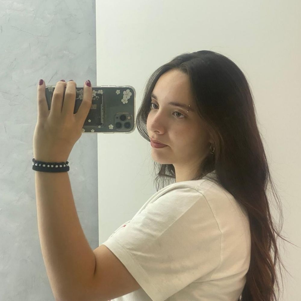 Helo💫