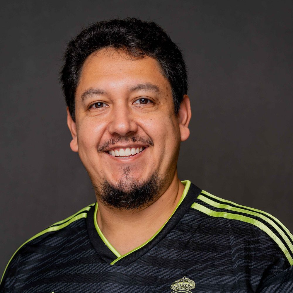 Sam Gomez