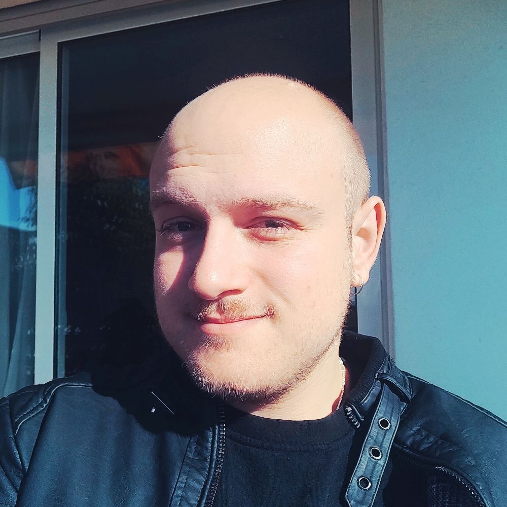 Àlex Weiland