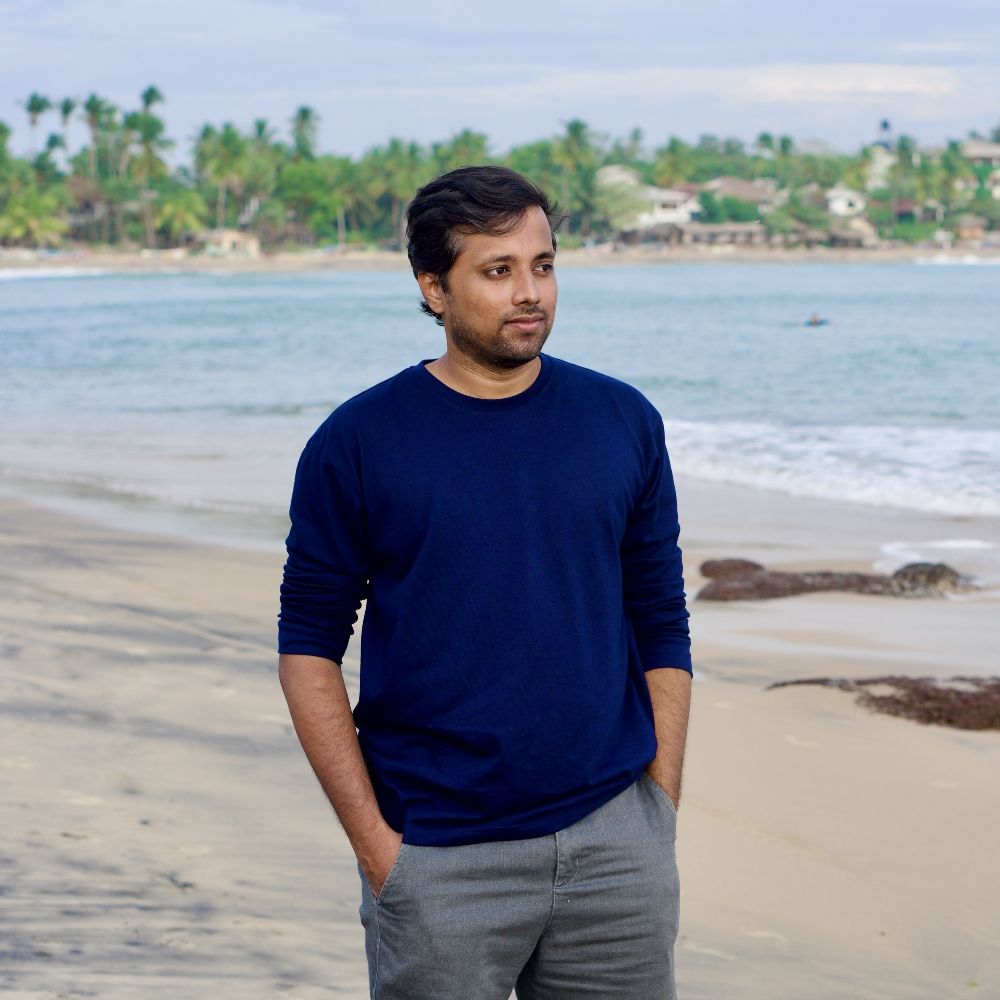 Menan Velayuthan