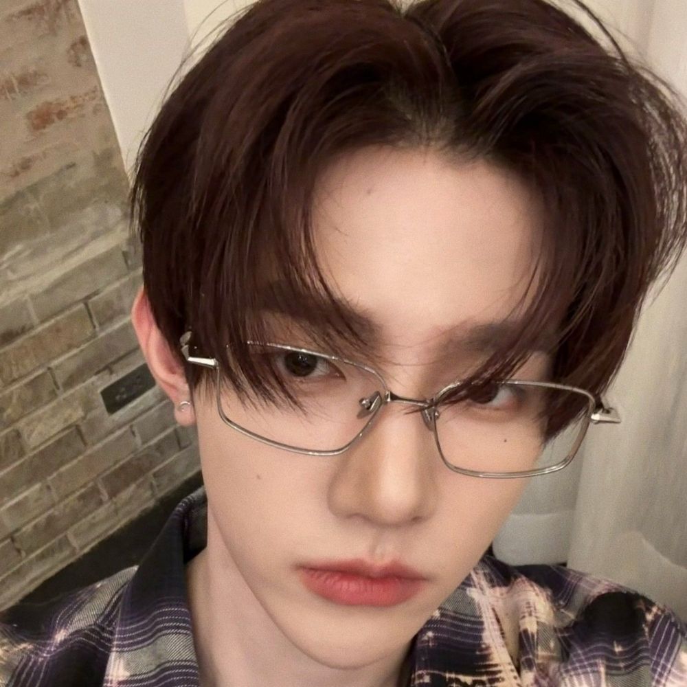 thays