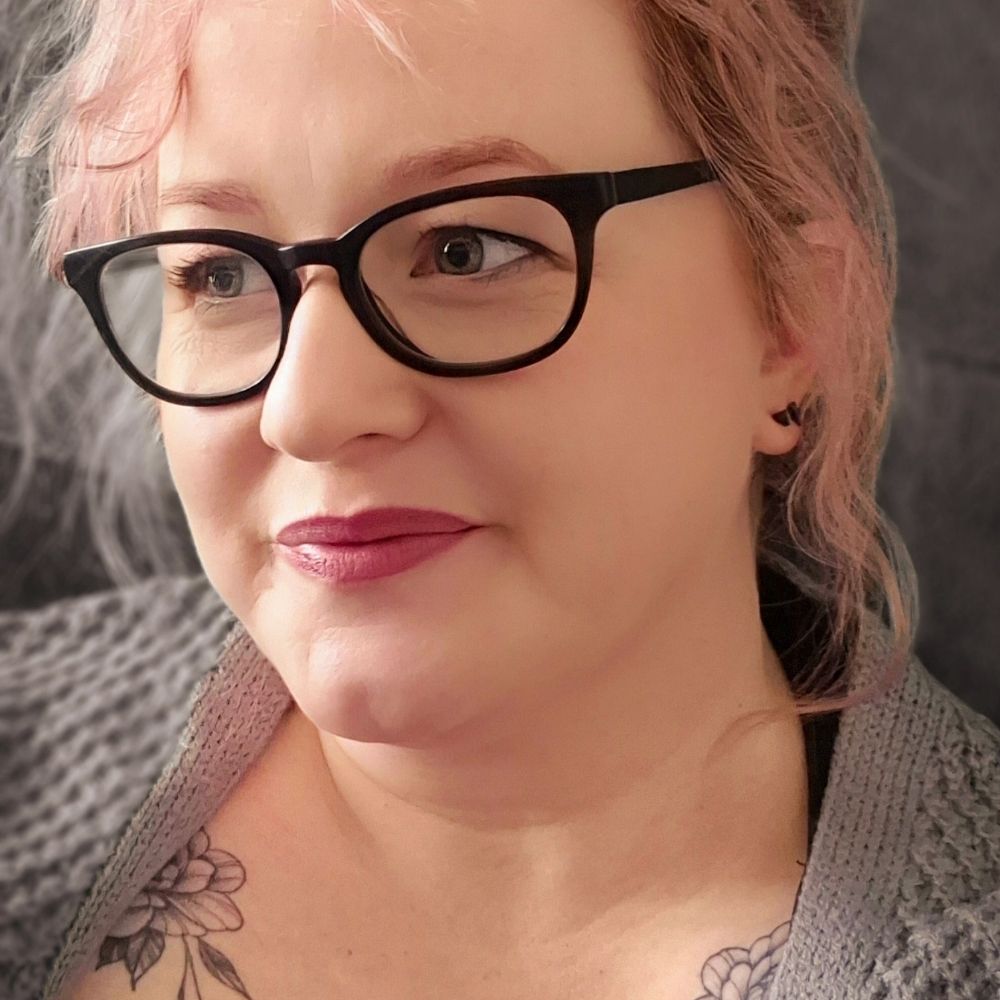 Felicity Lewis