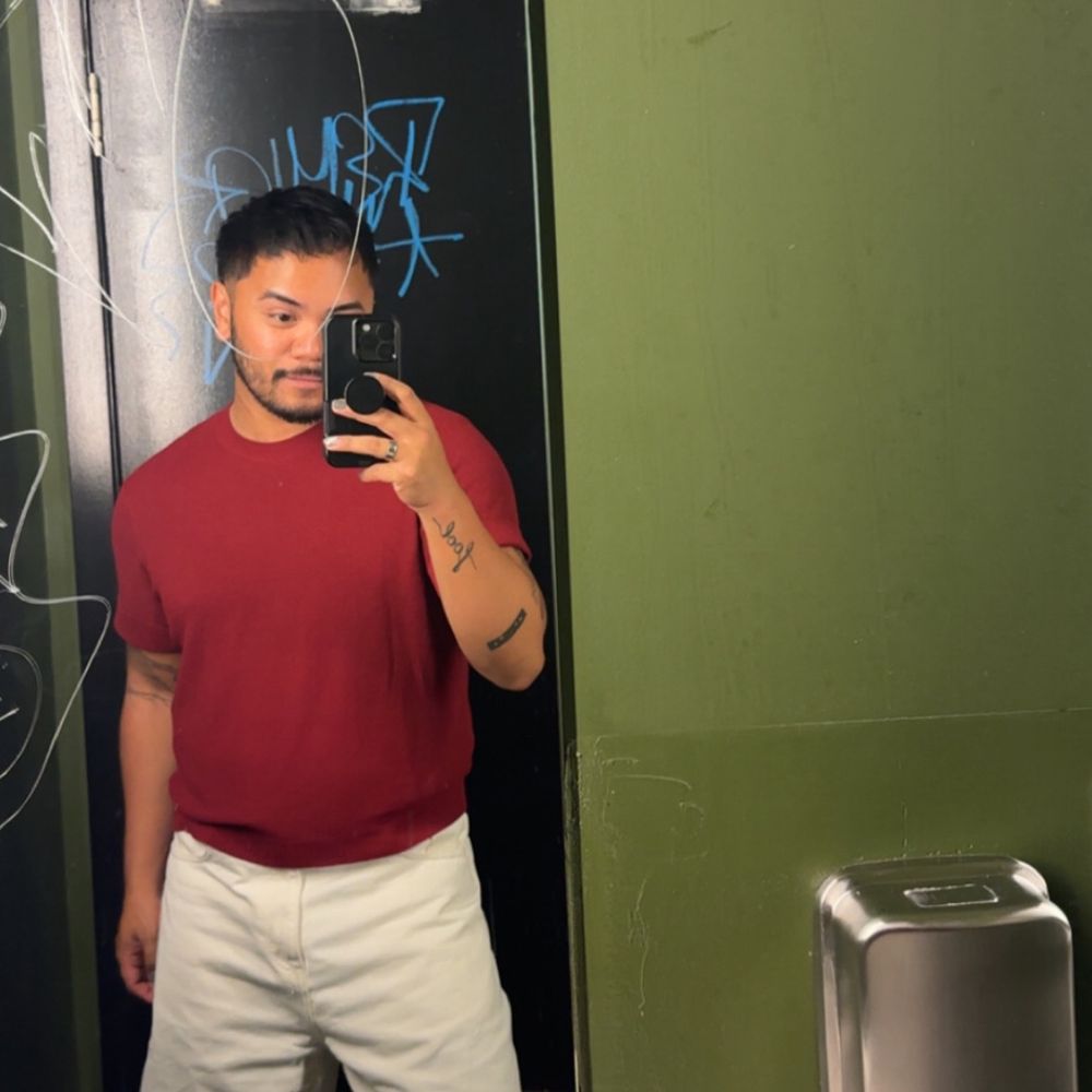 B