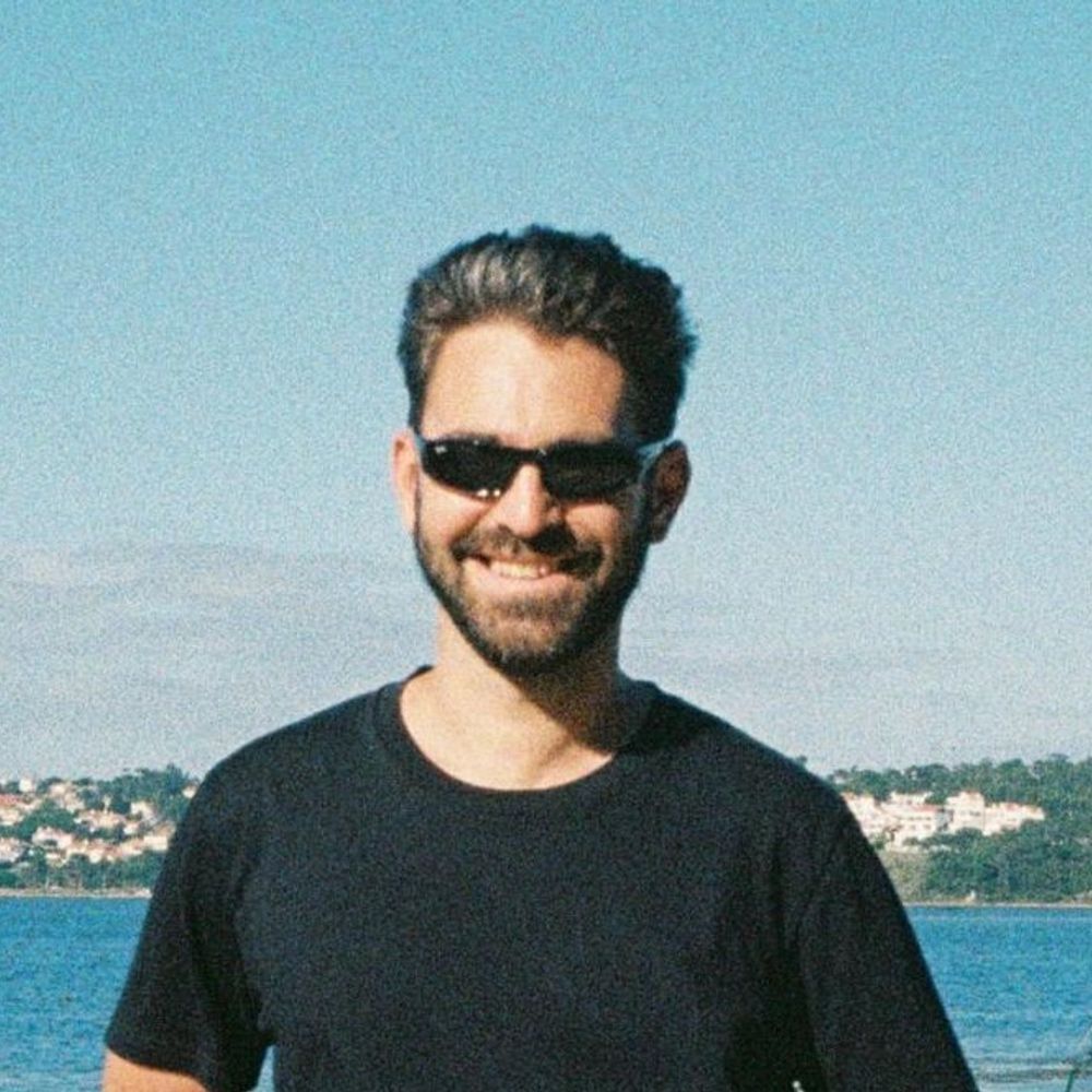 Clive Vella