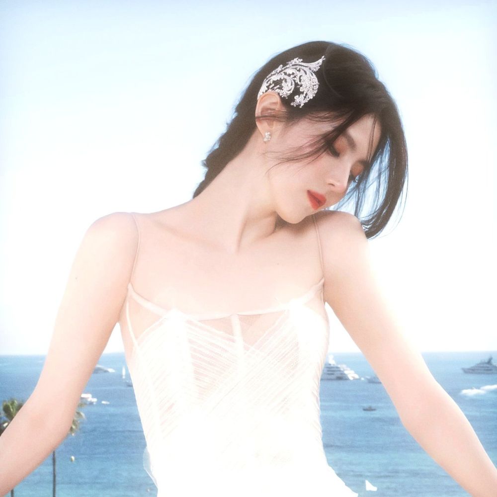  ꗃ Fleur 