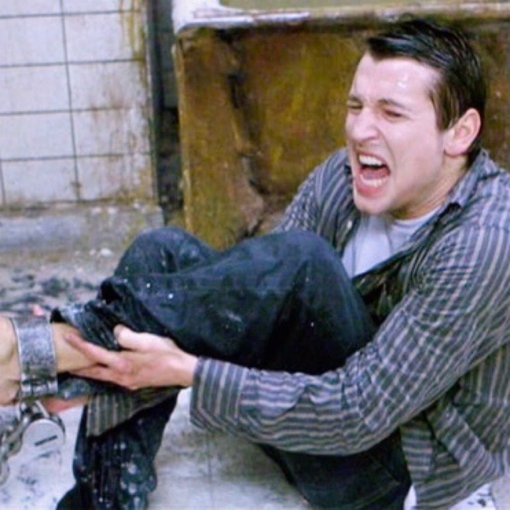 saw (2004) bathroom 🏳️‍⚧️ they/he