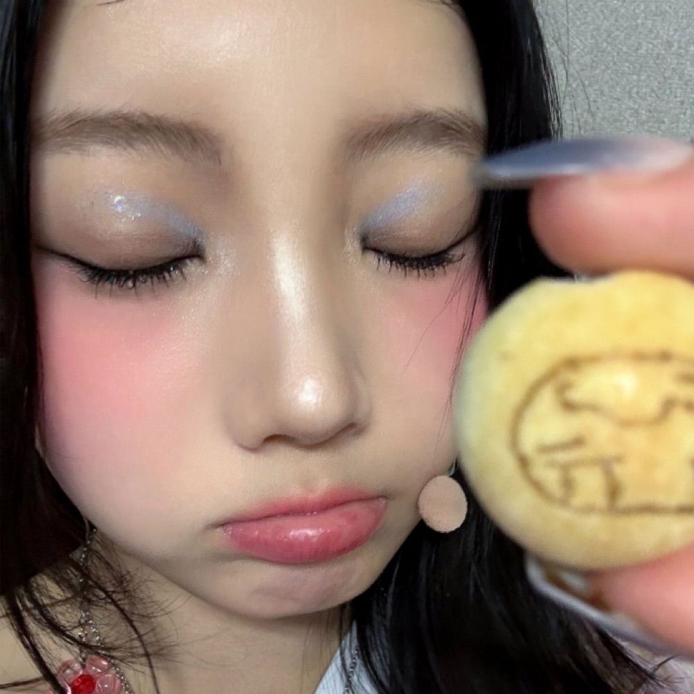 kay ୨୧ 💌