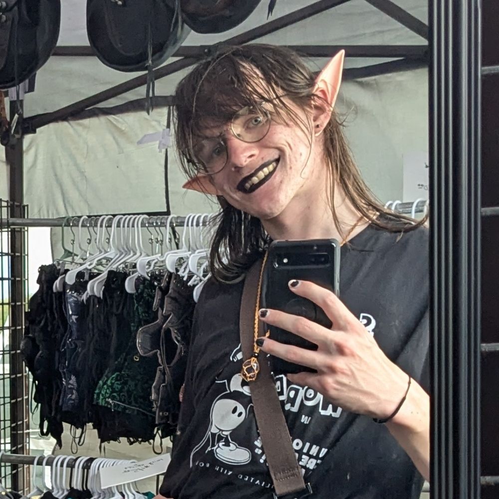 Luci🏳️‍⚧️