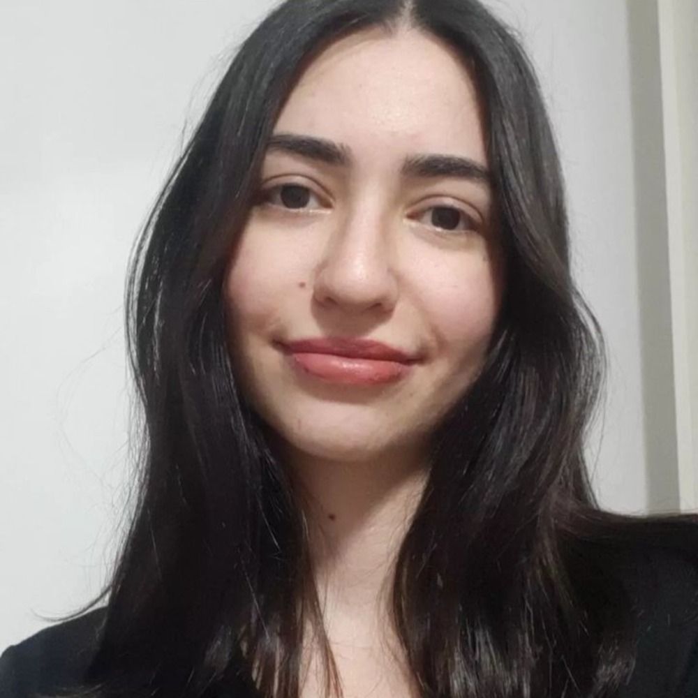 İrem Sakarya