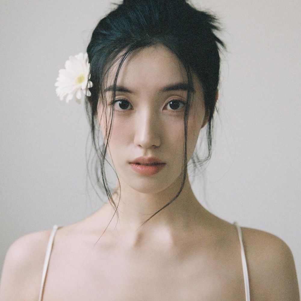 eya.