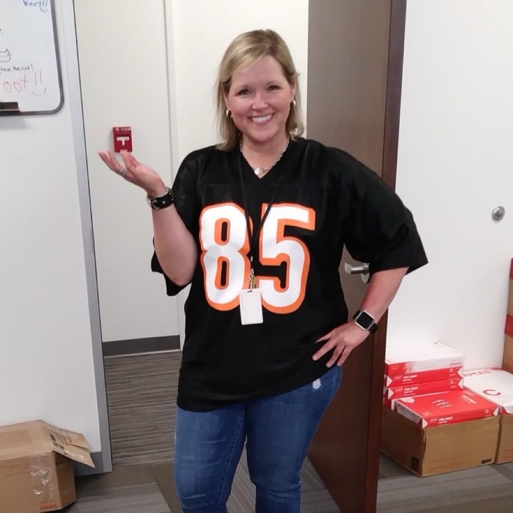 Kim ⚾️❤️🤍🏉🧡🖤
