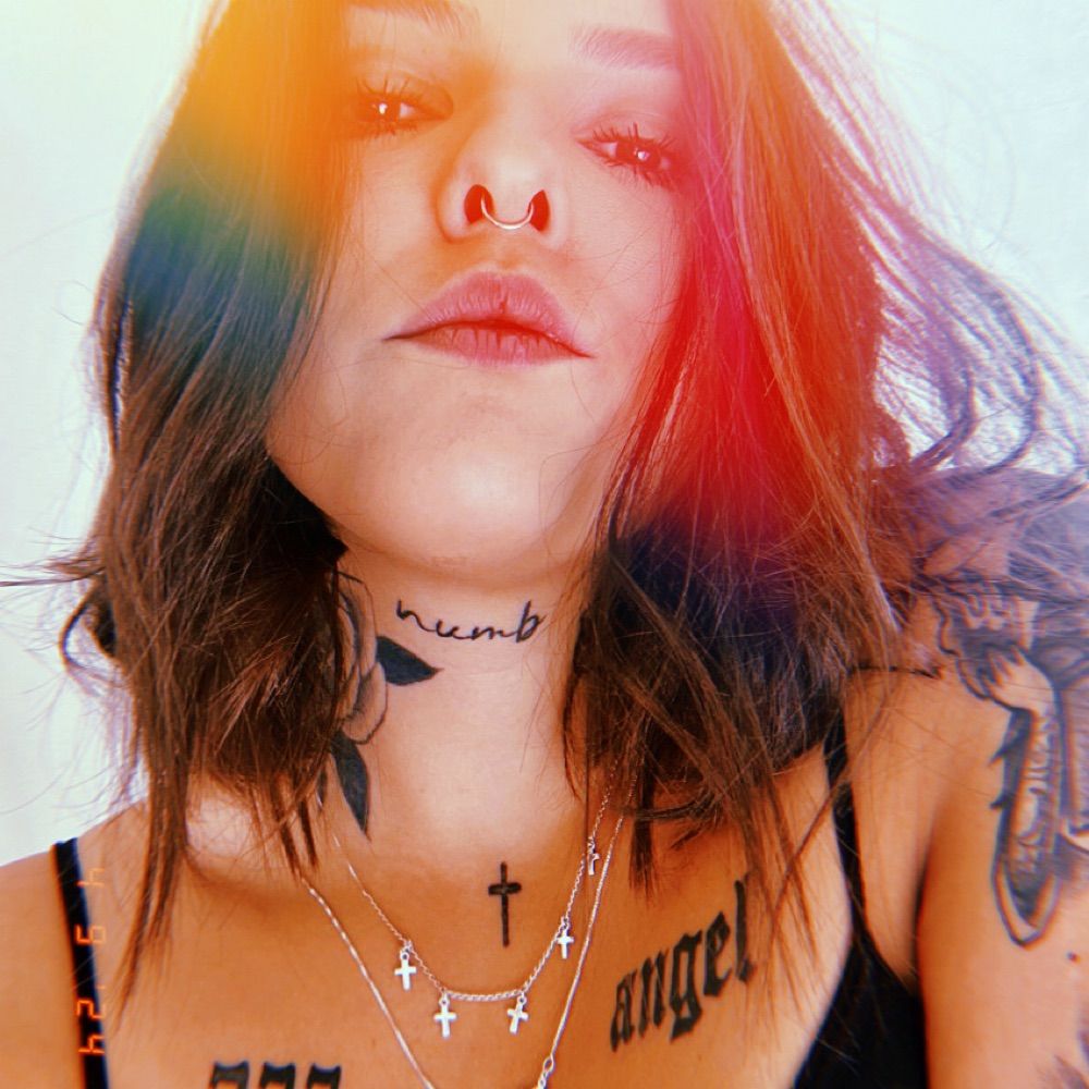 Andrezza Lousada 