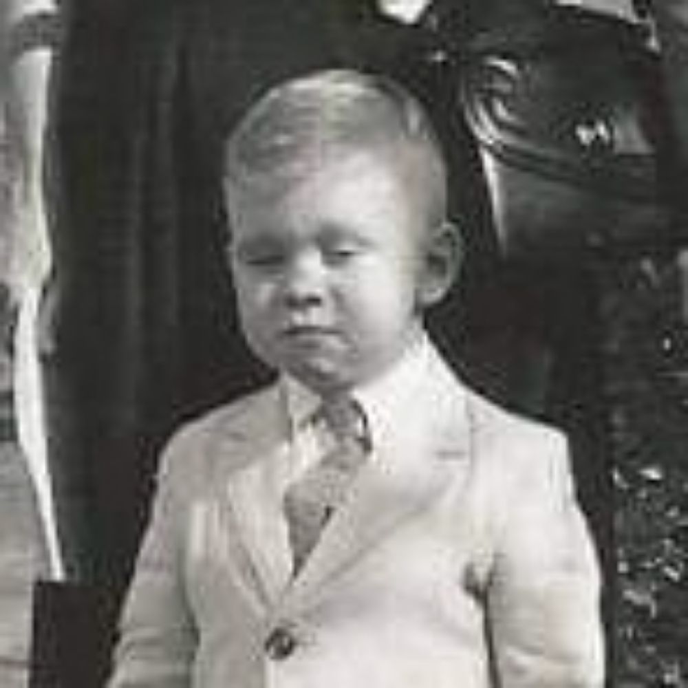 SideShow Bennie