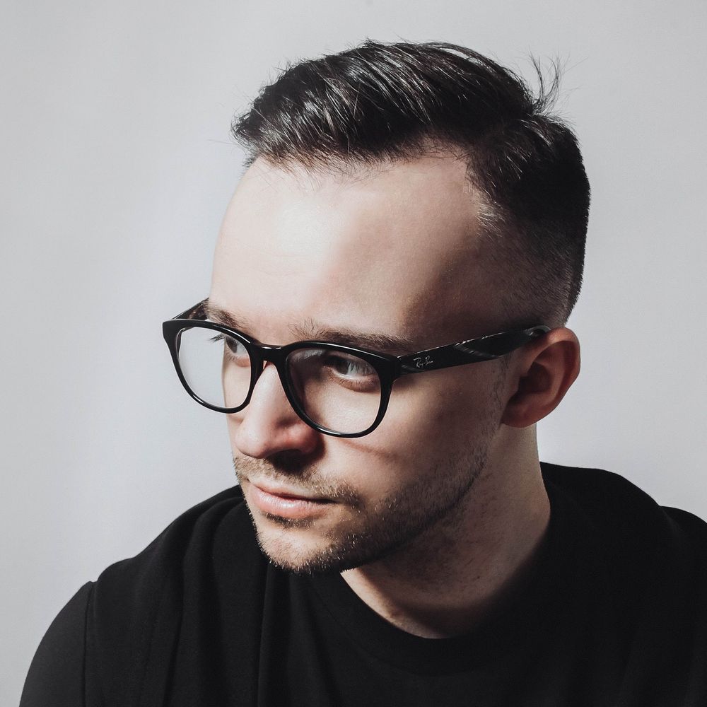 Юрий Романов