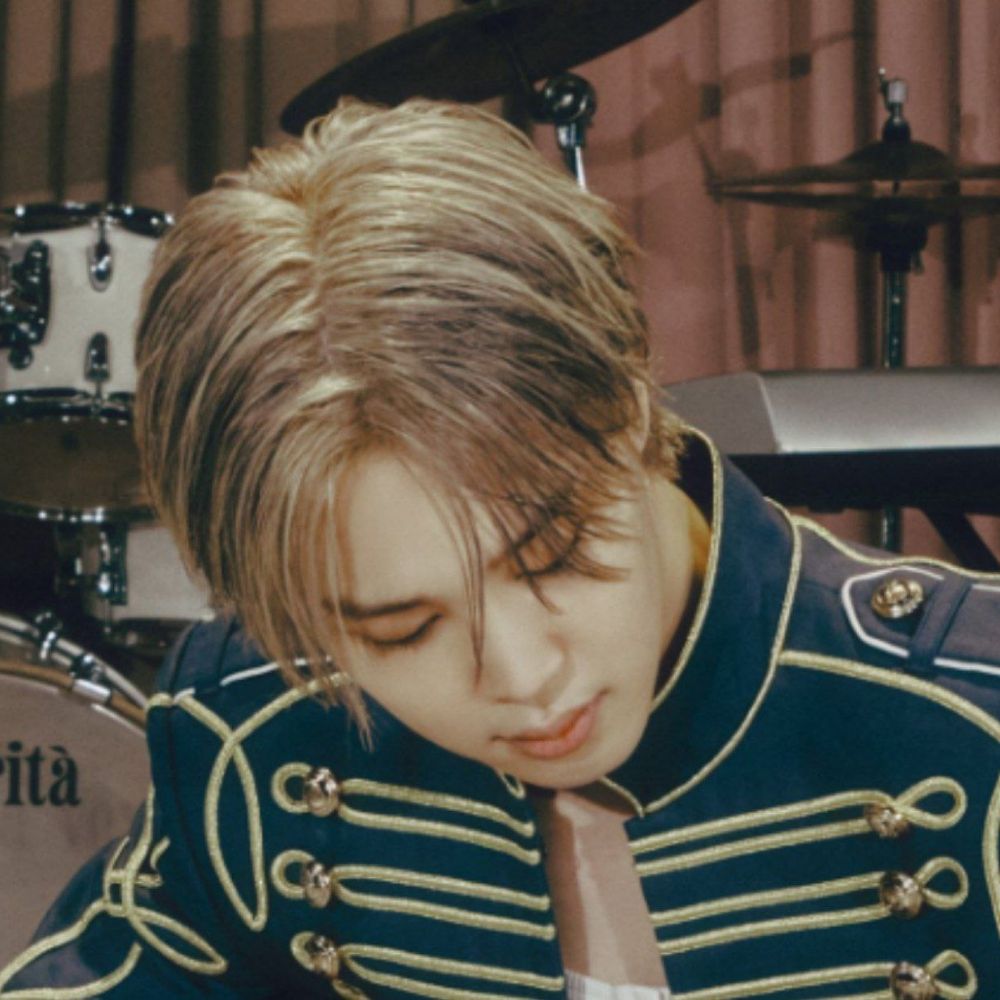 clearmartin 💜💛JIMIN FOREVER 🐰🐥💐