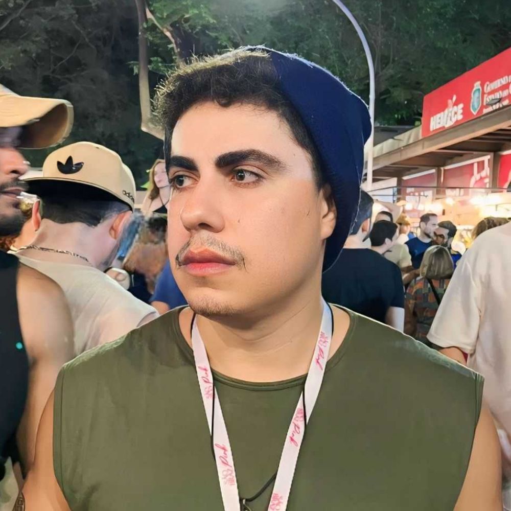 MARcos FELipe (M4RFEL)