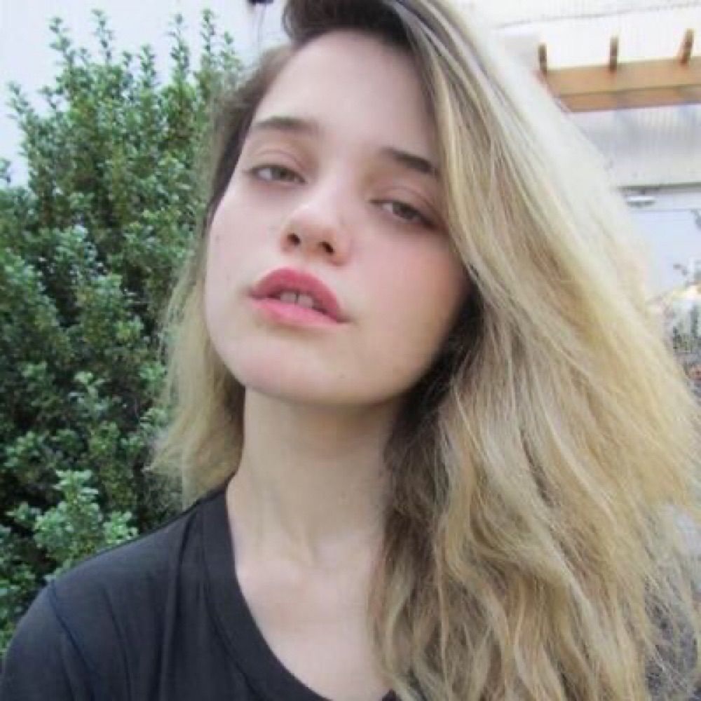 hellenzikA 