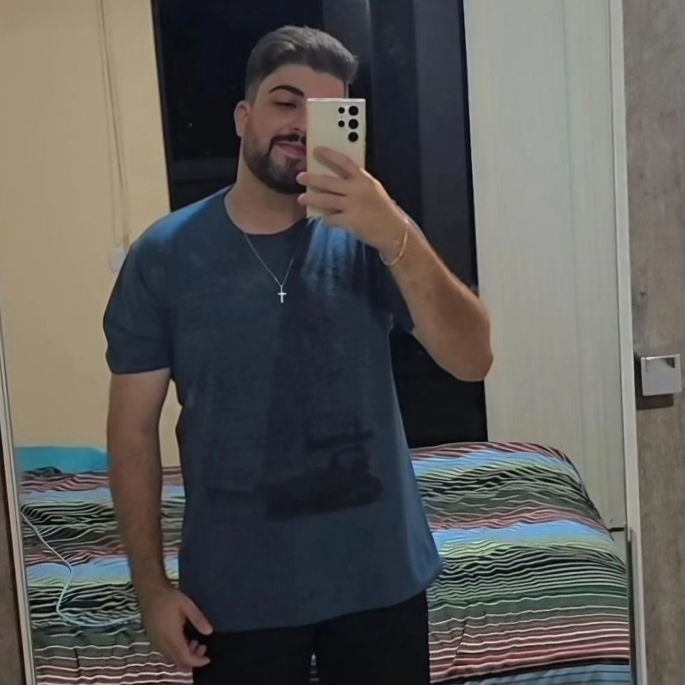 Elvis Eduardo