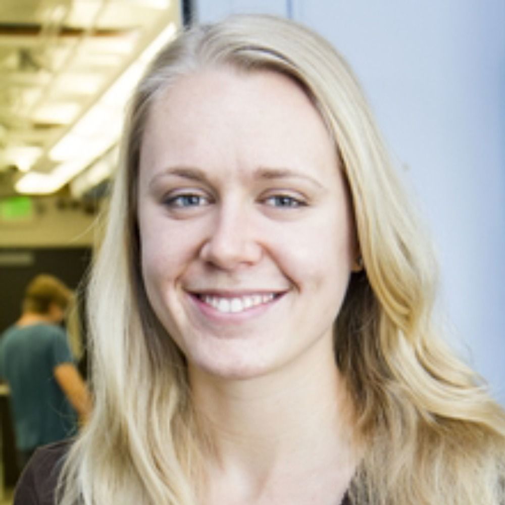 Julia Lazzari-Dean