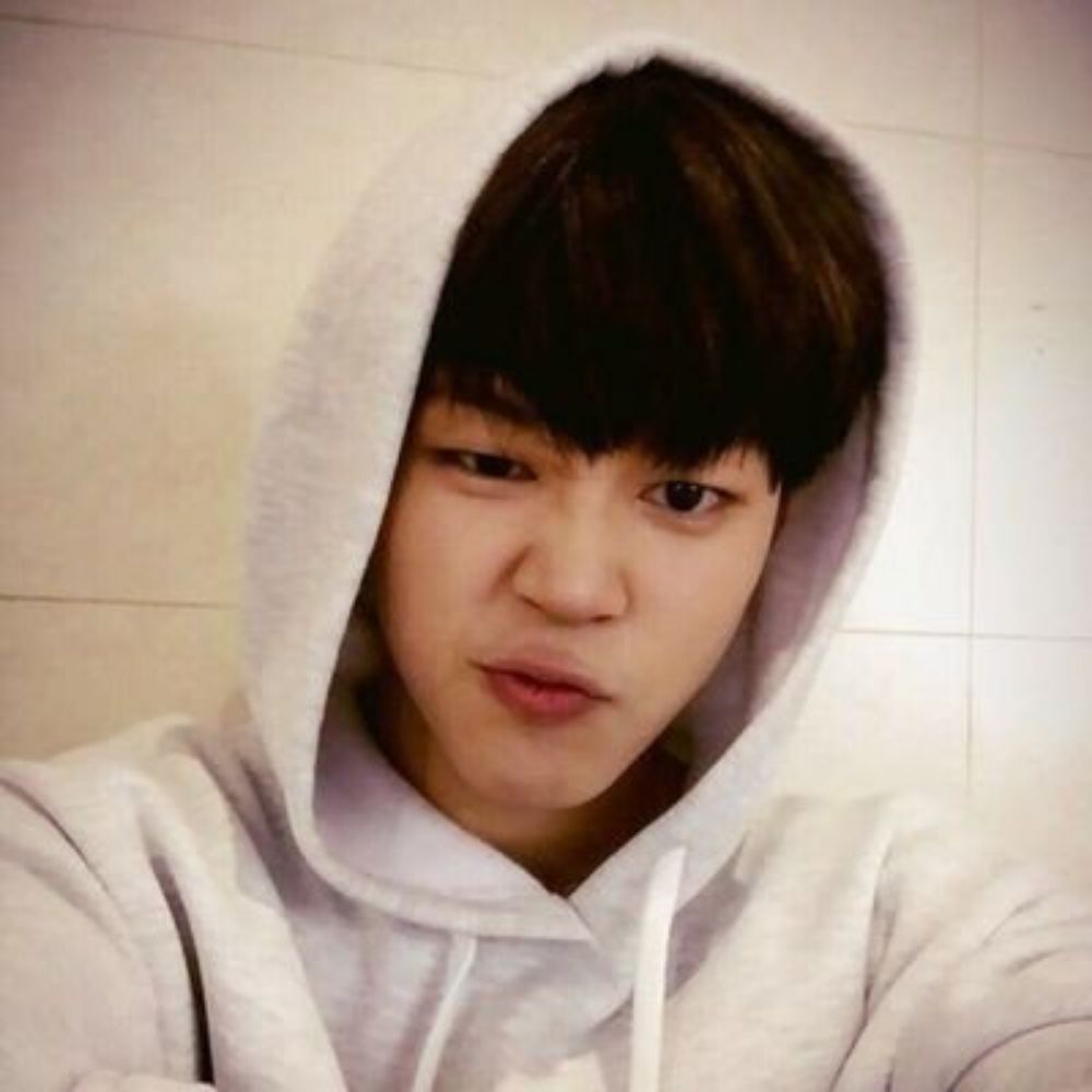 Taes lil bish
