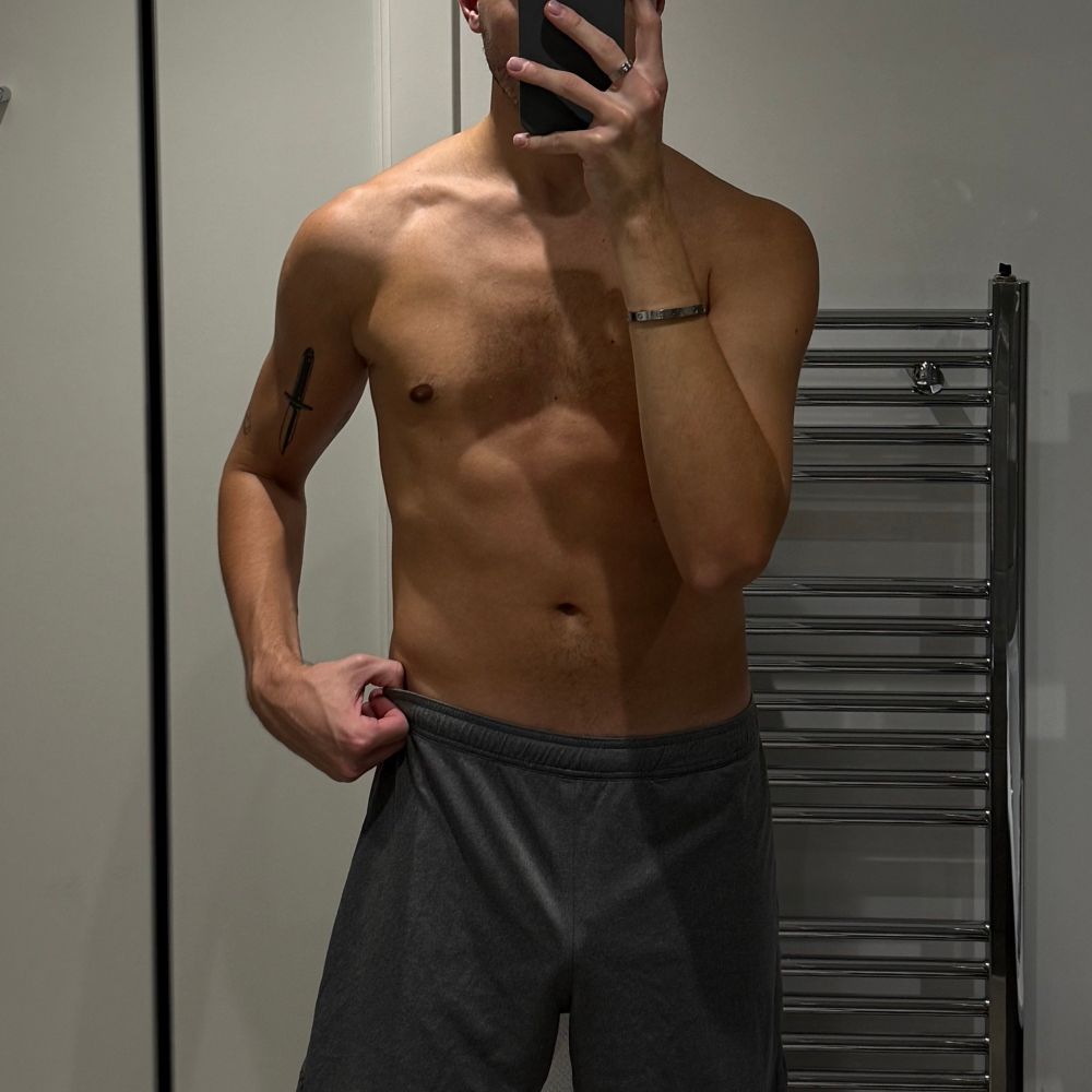 I T