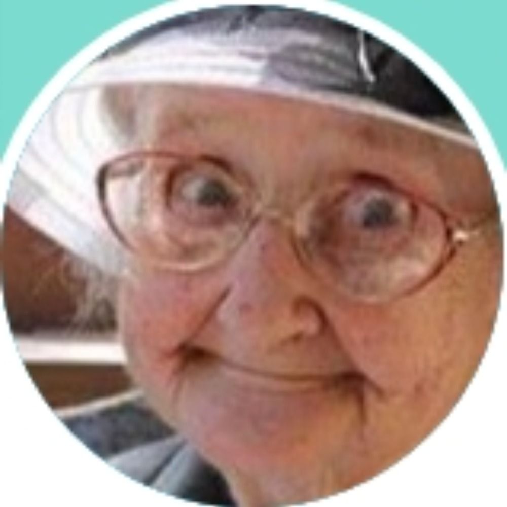 Grandma Janet's avatar