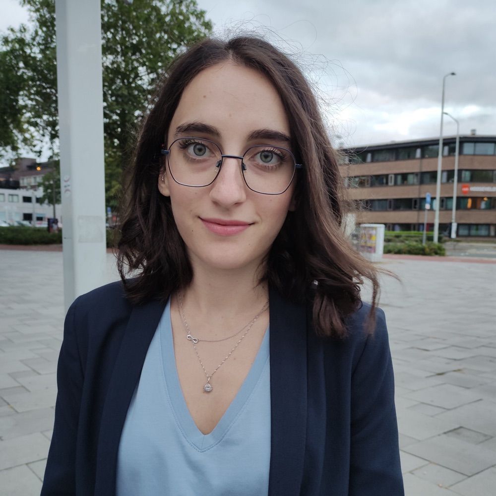 Efi Tsouri