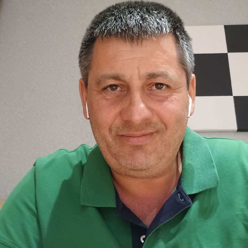 Levente Puskás.