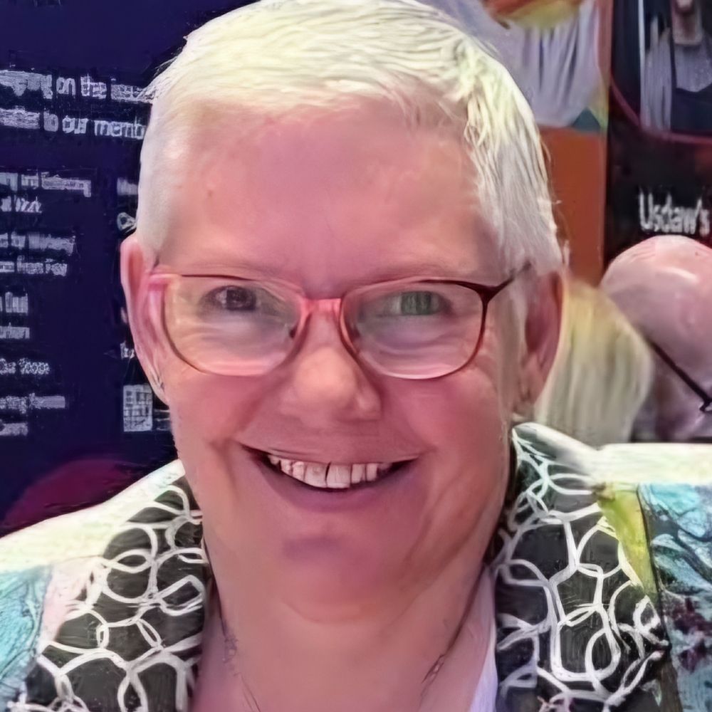 Julie Haycraft (Jules)