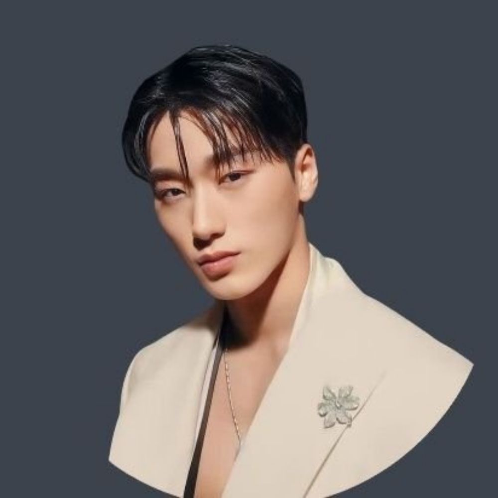 Choi San 최산 Source