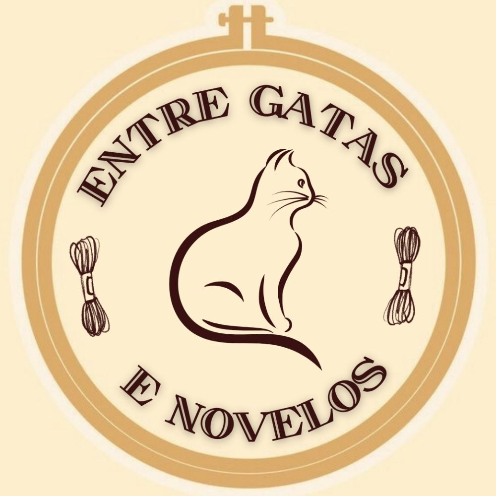 Entre Gatas e Novelos