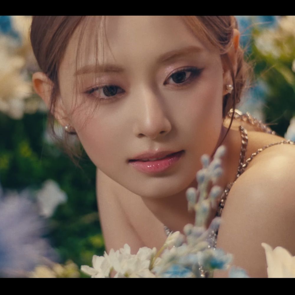 abouTZUYU