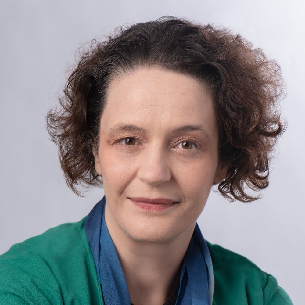 Sarah Holland