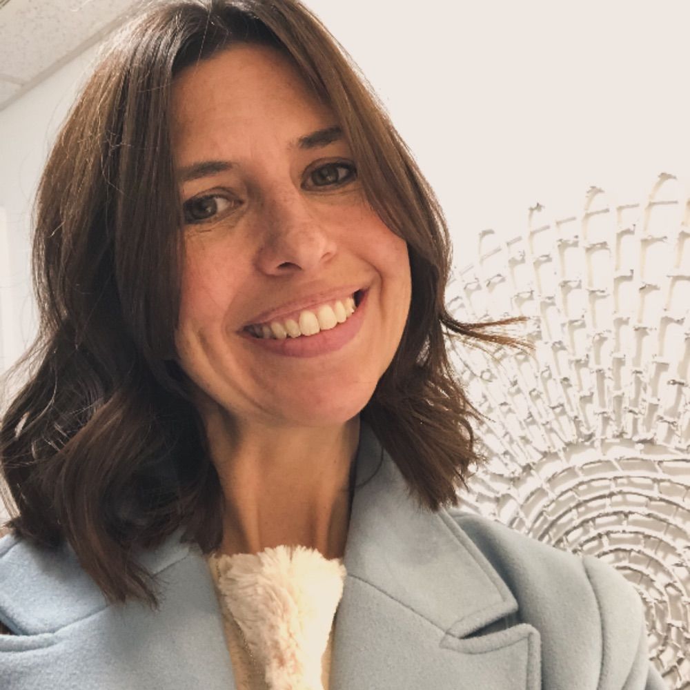 Laurie Petrou