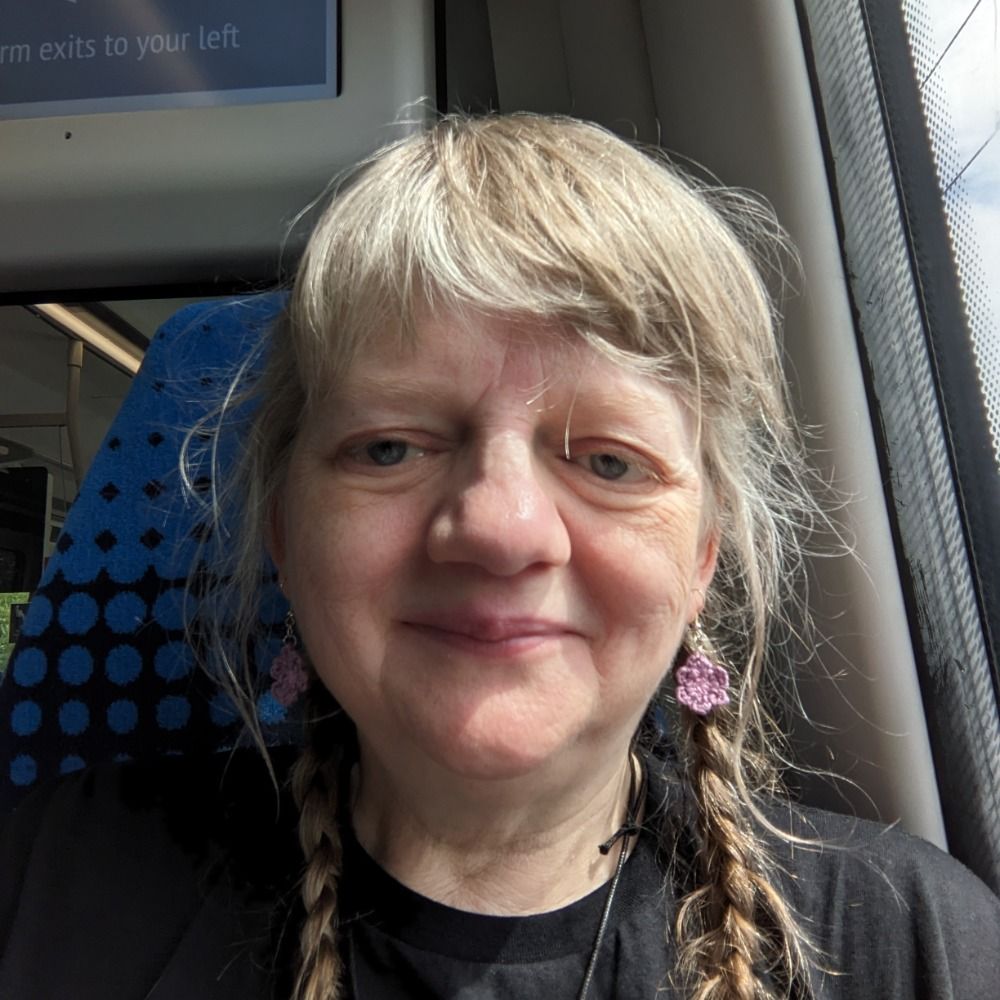 Deb Hutchinson 