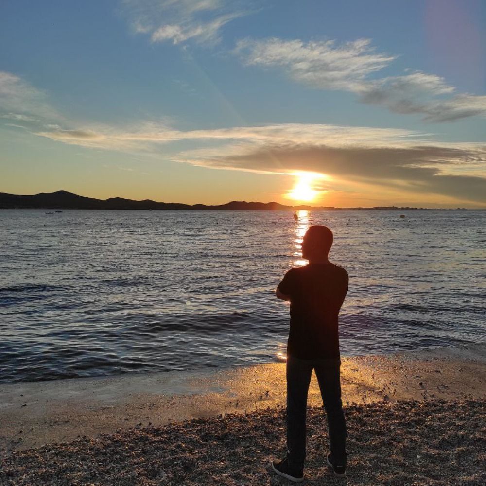 man_in_amber
