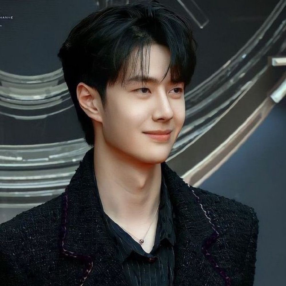 ⊹ ˚ ꙳ บลูมอร์โฟ ₊⁺ 🦋·°