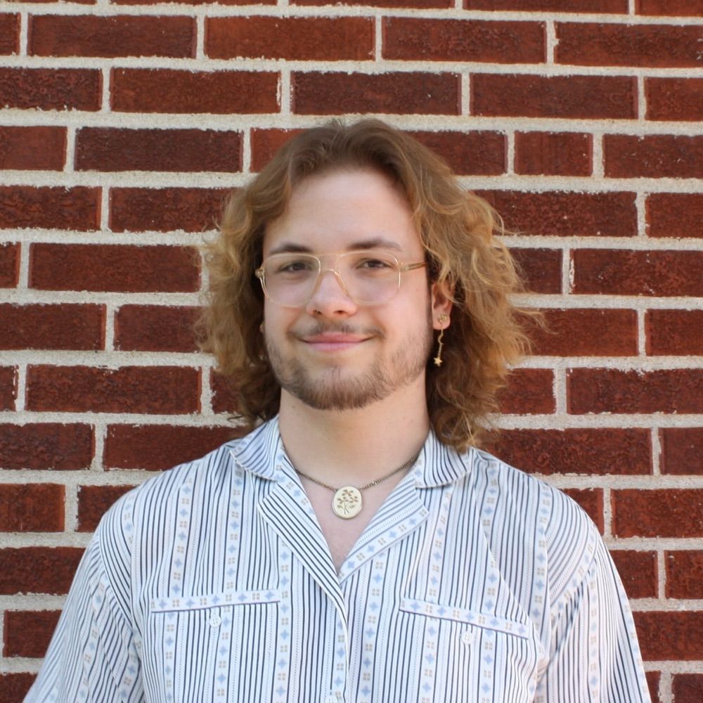 Thomas Schodl (they/he)