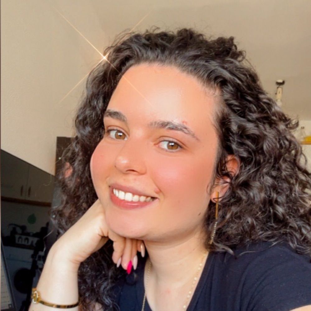 Olá! I’m Sara!