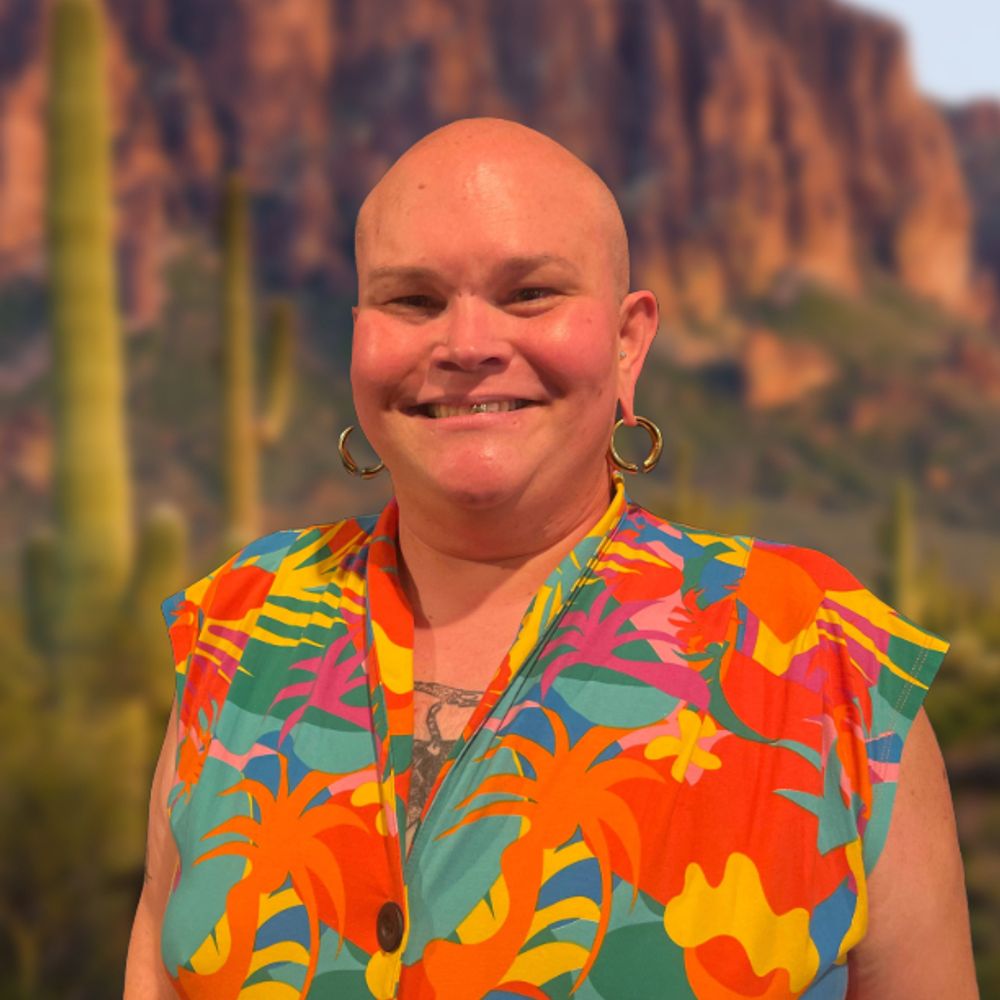 Lore/tta LeMaster (she/they)