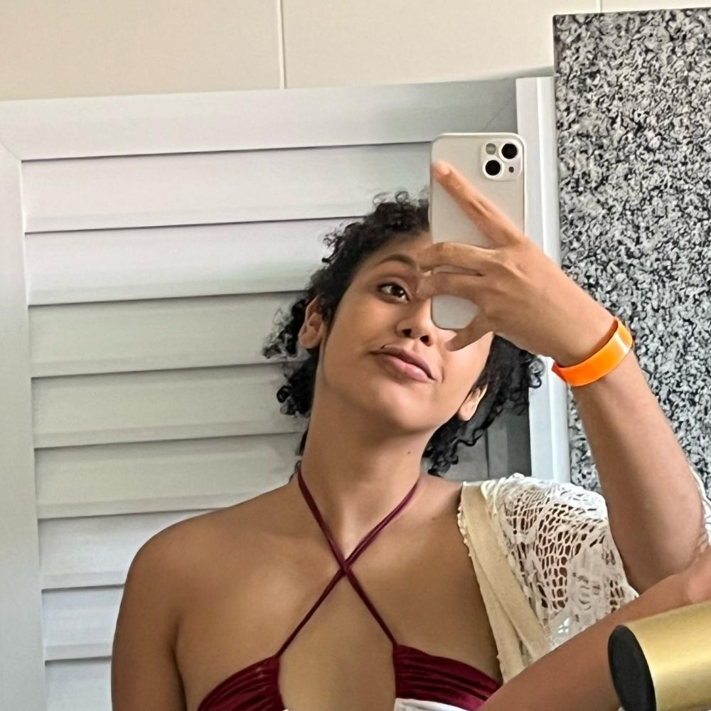 ana ou leticia