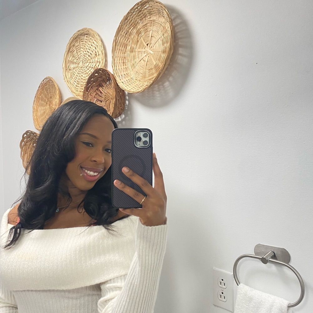 𝐸𝓂𝒾𝓁𝒾𝒶 🫶🏾