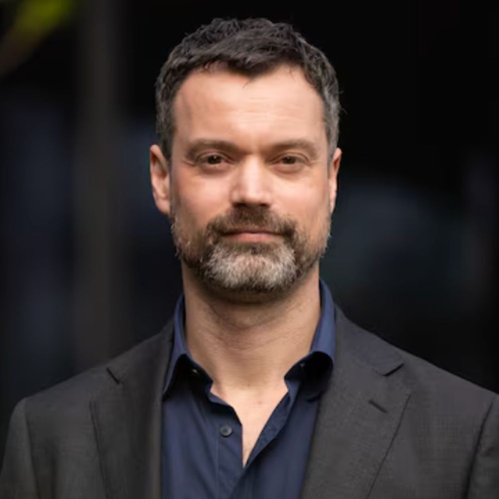 Dr James Martin