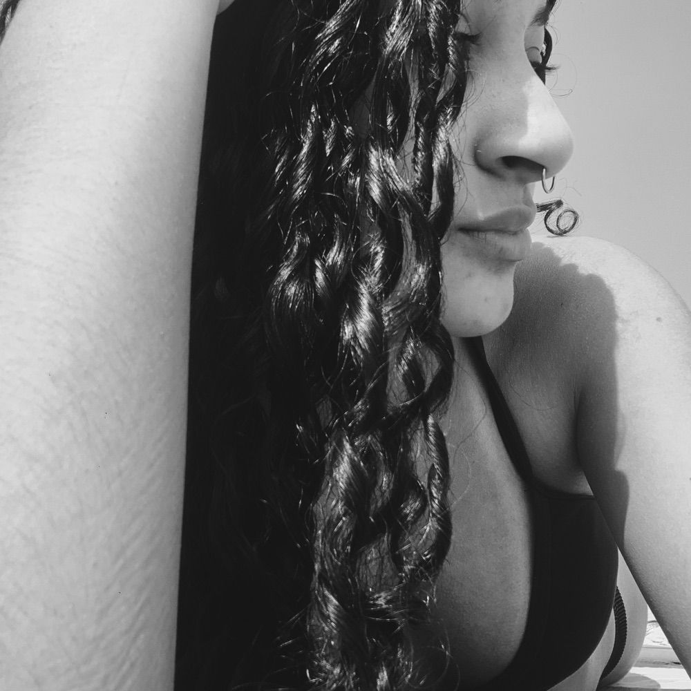 Emmy_Nves