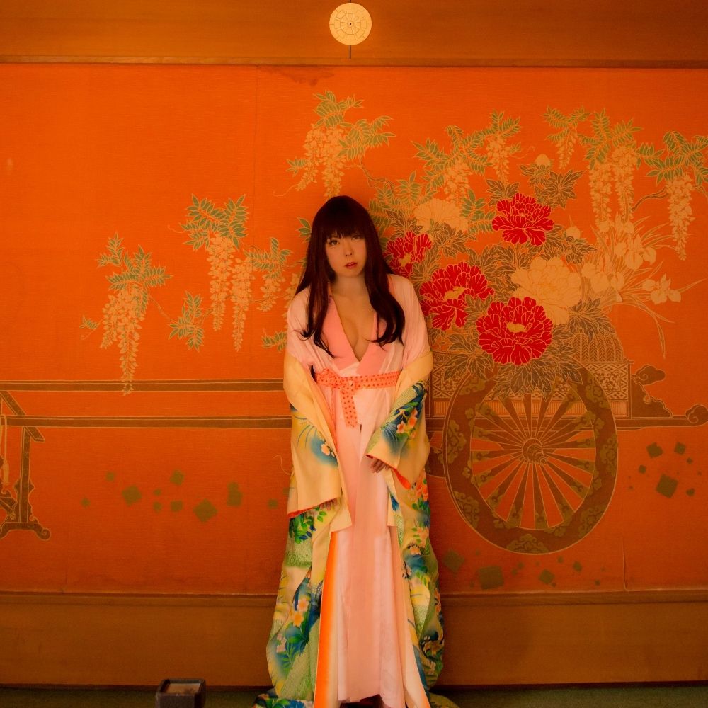 艶子